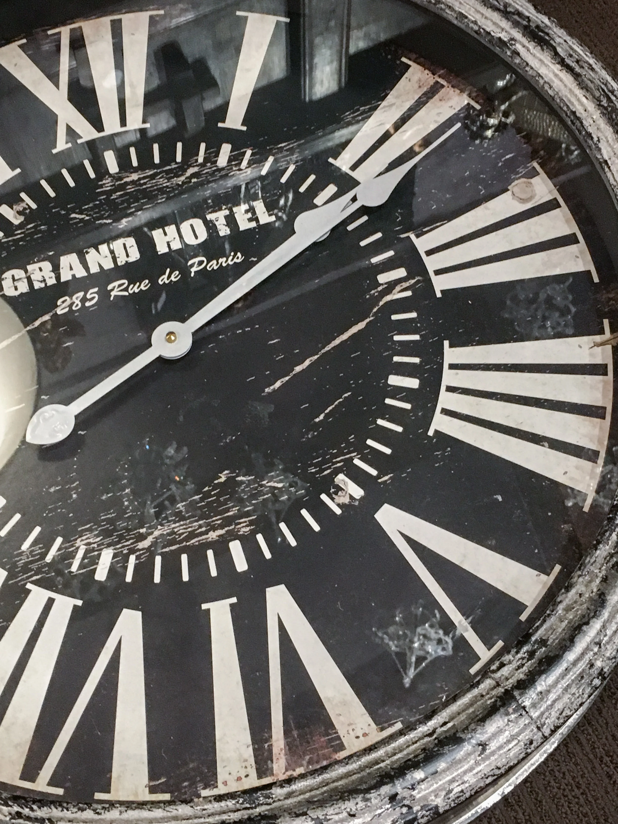 GRAND HOTEL 掛時計 約35cm x 25cm GRAND HOTEL 掛時計 約35cm x 25cm GRAND HOTEL 掛時計 約35cm x